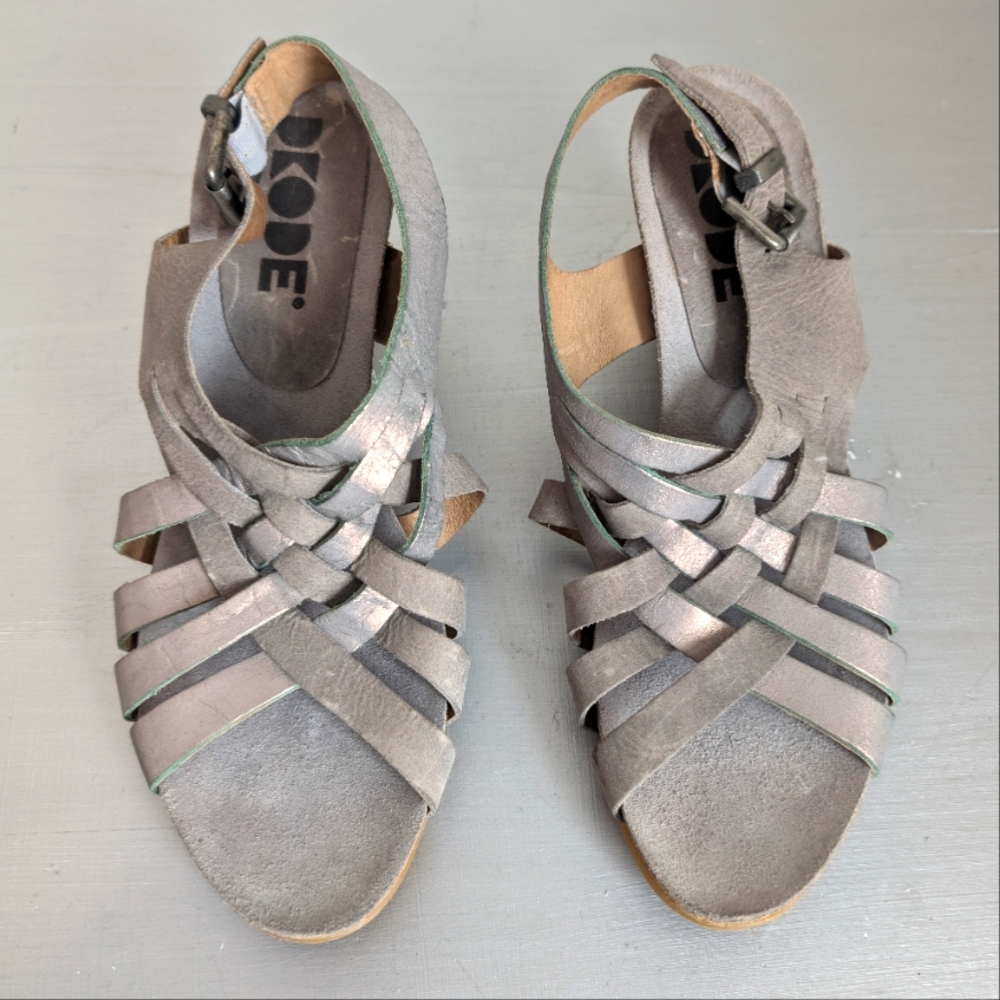DKODE Women's Strappy Block Heel Sandals - Gray SZ 39 eur